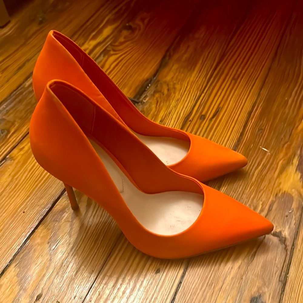 Aldo Orange Suede Pumps